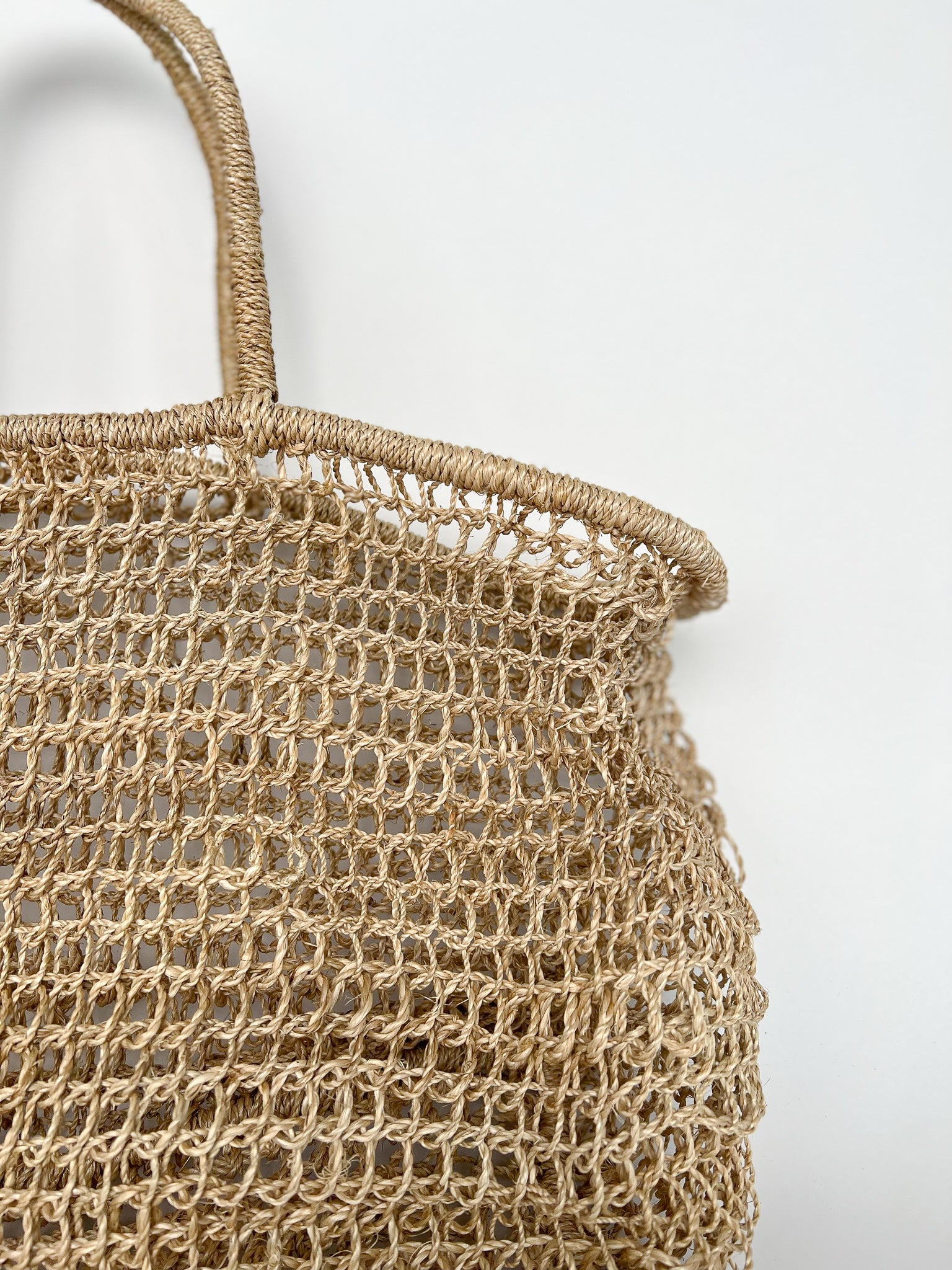 Araw Abaca Natural Tote